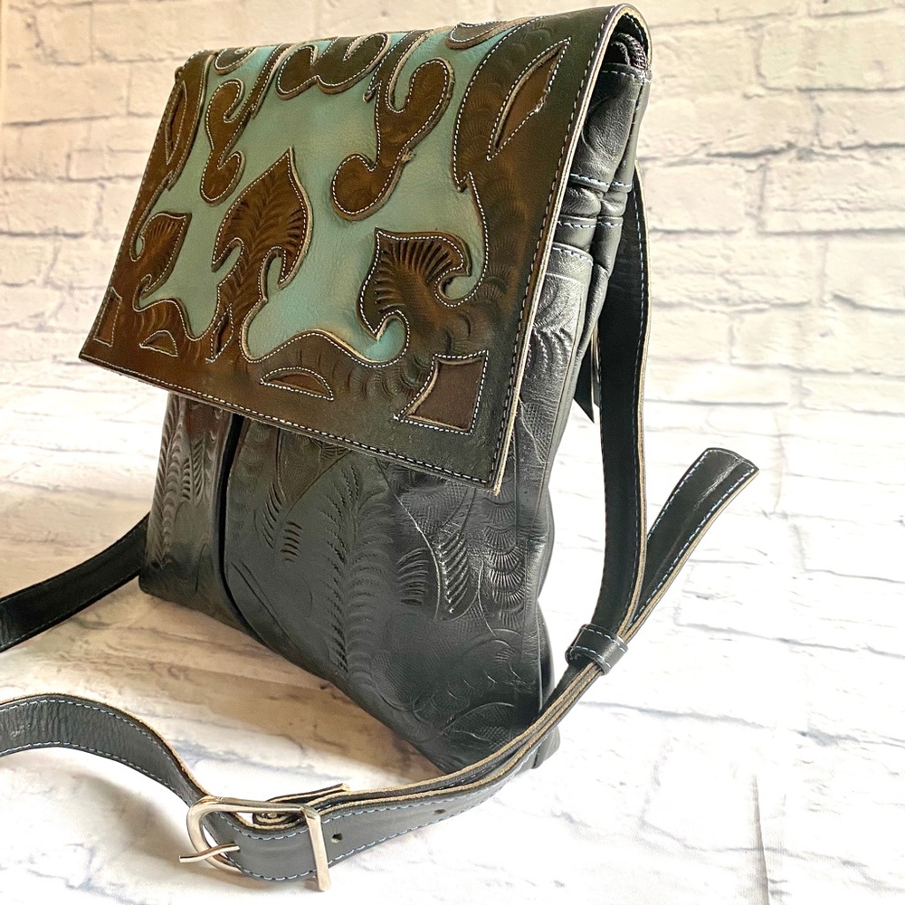 STUNNING HANDMADE TOOLED LEATHER BAG - NWOT - Picture 5 of 8